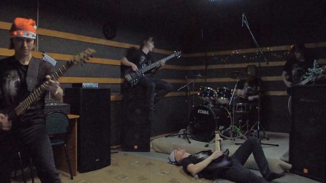 I AM STUDIO - Christmas theme (cover Sum 41) смотреть онлайн