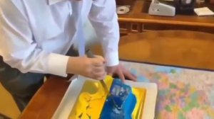 Жириновский делит украину)