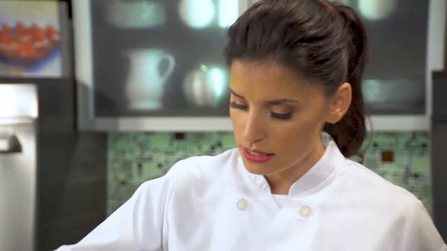 How to make a Celery Purée | Chef Selena Gearinger | Quick Recipes смотреть онлайн