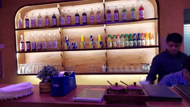 Best Couples Cafe In Patna 😍 | Hello Cafe & Restaurant | Best Romantic Cafe In Patna | Rachna Queen