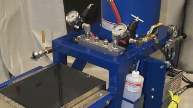 Spray Equipment V-Hog Vinyl Ester Spraying System смотреть онлайн