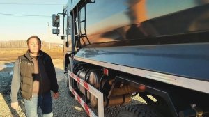 Самосвал SHACMAN SX31888K401C L3000 4x2 Cummins ISD245 50