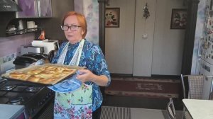 Жизнь в деревне.Хроника дня.Влог.С внучкой напекли ватрушек.Цветы в честь праздника!