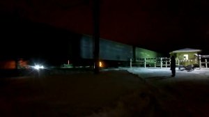 Проезд поезда жд переезда