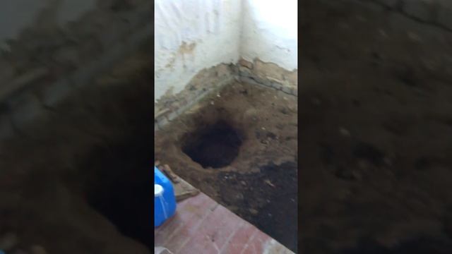 Раскопал в доме делаю канализацию