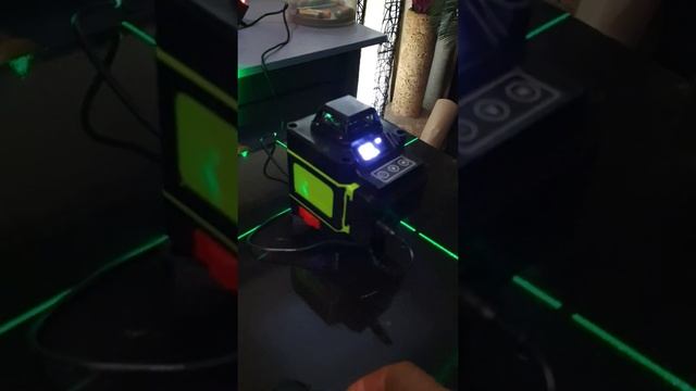Faulty Battery on 16 line Laser from Wish.com смотреть онлайн