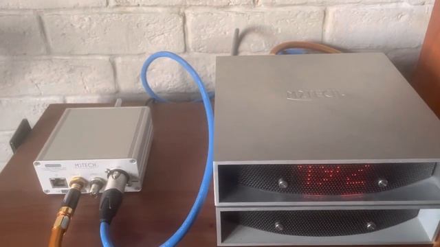 M2tech hiFace Evo , m2tech young смотреть онлайн