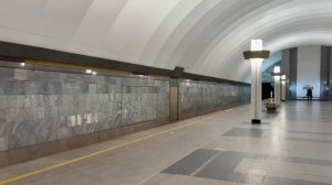 Станция метро «Ладожская», Ладожский вокзал / Человек-метро