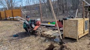 Молодая пара строит свою жизнь в лесу. Огород и первые процедуры в новой фитобочке от РосКедр.