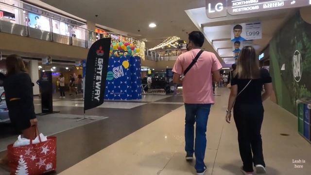 SM City Cebu Christmas walk [4K] | Christmas in Cebu Philippines 2022 | Cebu world class products