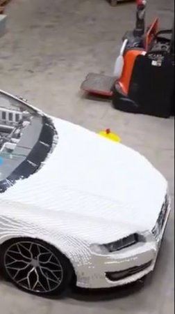 Volvo V70 из 350 000 деталей LEGO