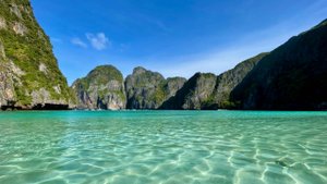 Пляж в Таиланде, на котором снимали фильм «Пляж»