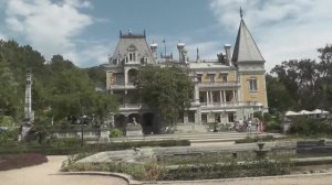 Массандра        Массандровский  дворец  Александра III