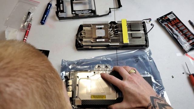 Asus RTX 2080 TI Phanteks Waterblock Install смотреть онлайн