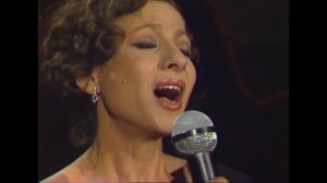 Esther Ofarim אסתר עופרים - Frühling (live, 1984) - HQ -