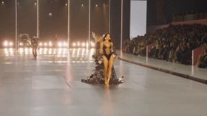 Показ коллекции женского белья Victoria's Secret осень 2024