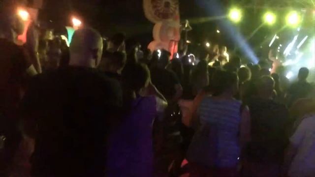 Neon Party in EFTALIA смотреть онлайн