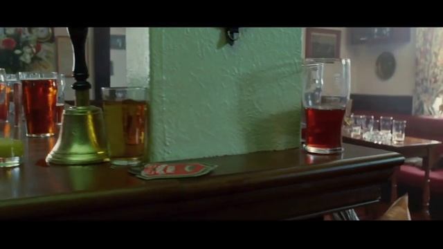 Автостопом по галактике 2005 Земляне! Ваша планета подлежит немедленному сносу смотреть онлайн