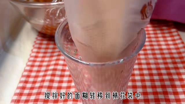 好吃好贵的生巧马芬蛋糕在家也能复刻，小巧迷你可爱又好吃