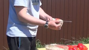 Жарим шашлык из свинины Розжиг угля Как правильно жарить шашлык