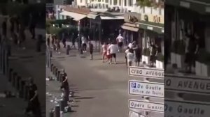 Площадь Марселя после драки фанатов России и Англии