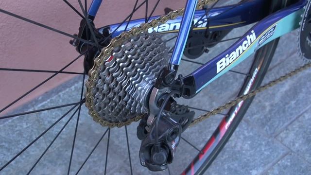 Bianchi Oltre XR Vacansoleil-DCM Team Bike смотреть онлайн