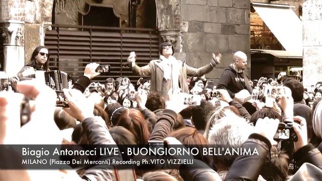 BIAGIO ANTONACCI LIVE 2014 (HD) - MILANO (Piazza dei Mercanti) смотреть онлайн