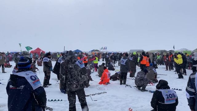 Главный приз Автомобиль!!! Приняли участие в ежегодном мероприятии Сахалинский лёд 2024! смотреть онлайн