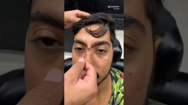 Один из гостей салона красоты в Сукко. Всех с праздником