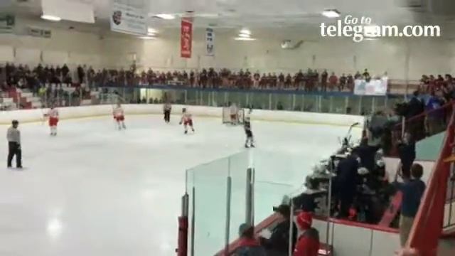 Shrewsbury forward Matt Ward takes a nice feed from Anthony Quinlivan and buries to put Colonials u смотреть онлайн