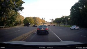 Driver runs red light - Viofo A139 Pro