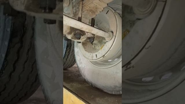Замена ресорного листа, на полуприцепе.