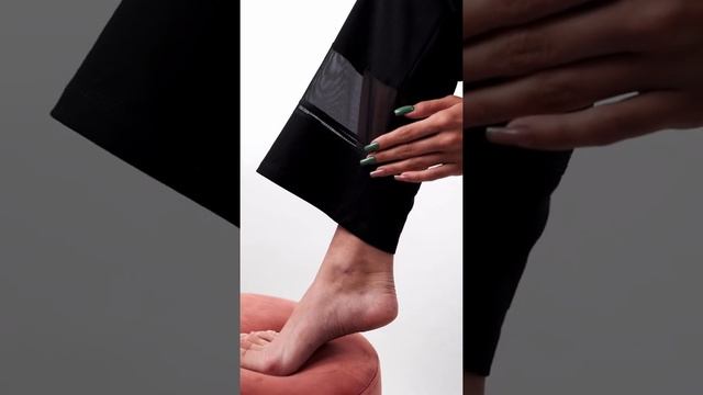 Женская пижама с топом и брюками Mon Plaisir смотреть онлайн