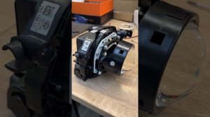 Mercedes ML W164 замена на светодиодные линзы AoZoom DLPD-0601  (D1S)