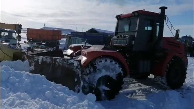 Чистка снега К744 Р1