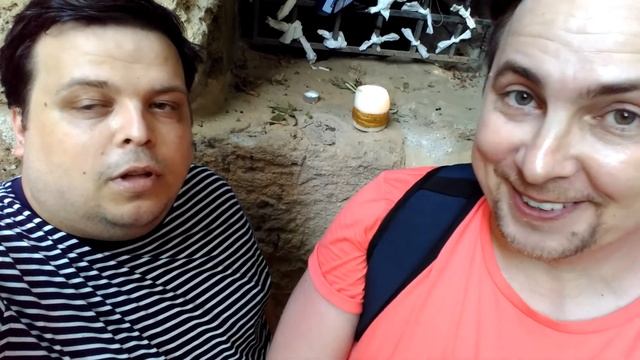 Саша и Лёша в катакомбах Св.Соломонии смотреть онлайн