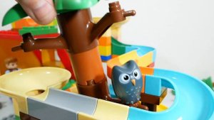 Удовлетворительная игра - атракцион для шариков - спиральная воронка и другие препядствия! лего блок