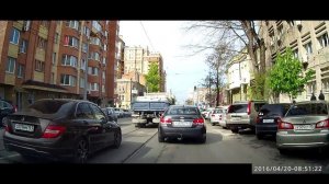 Проезд на красный свет С459ТЕ 161 и выезд за стоп-линию Е822СУ 161 и Х037ХВ 61.