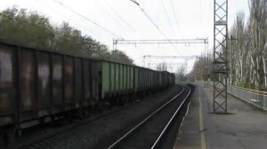 Грузовой поезд под ДЭ1-025 с толкачом ВЛ8М-422, перегон Горяиново - Диёвка