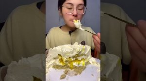 Eating Most Delicious Creamy Cake 🍰 ( soft chewy sounds ) 크림 케이크 먹방  MUKBANG Satisfying