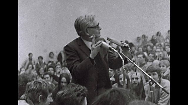 "Planning and the Classless Society" by Wolfgang Abendroth смотреть онлайн