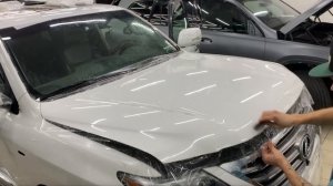 Технология оклейки капота полиуретаном, тянем 4 угла