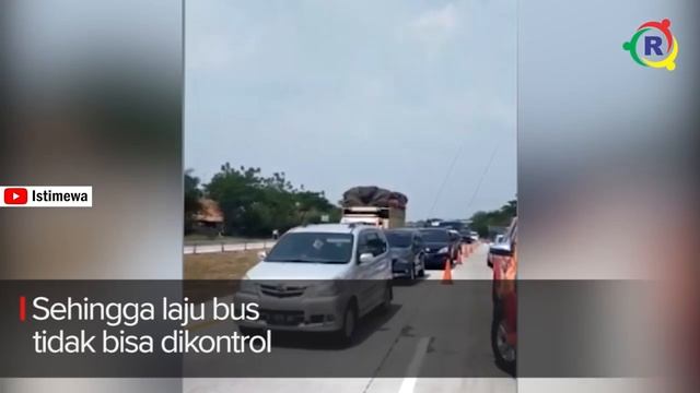 2 Orang Tewas....Tabrakan Beruntun Lagi di Tol Cipali смотреть онлайн