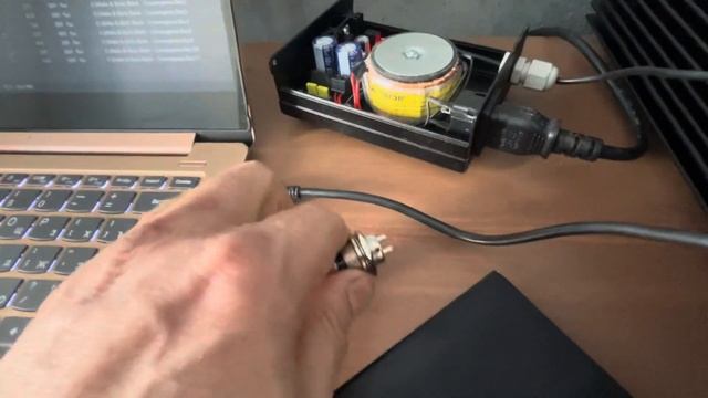 Как звучат 2 одинаковых цапа при разном питании смотреть онлайн