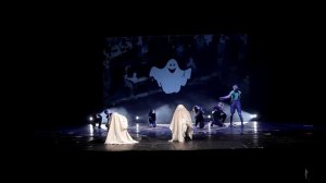 Танцевальный номер "Малыш и карлсон"