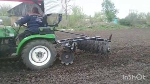минитрактор, дисковая борона на 16 дисков,испытания с полным приводом и без,с загрузкой бороны и бе