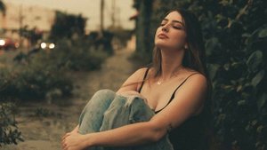 IZZI & AILIA - Make Up Tonight ft. Aloma Steele (Lyrics) Bumpÿ Remix - 788
