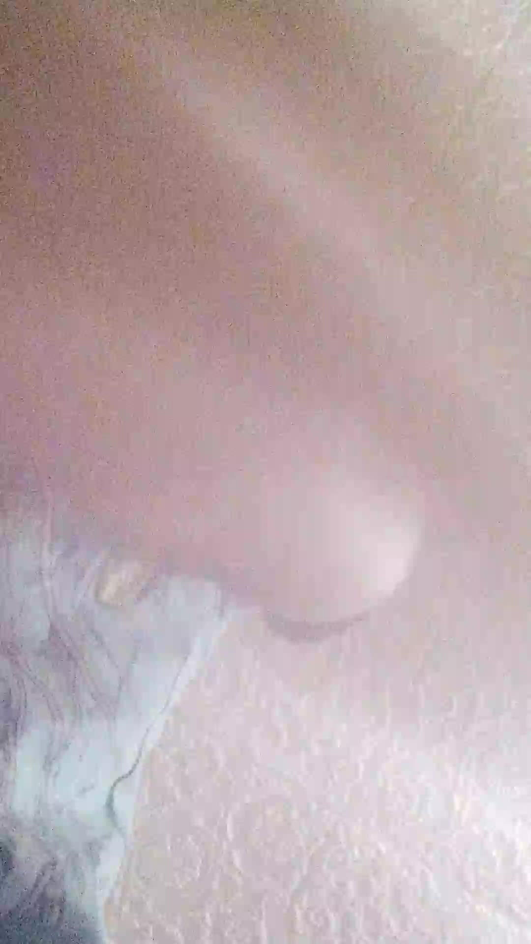 е