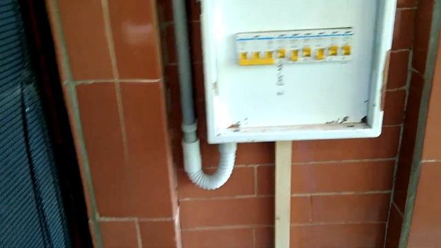 Электромонтаж в пластиковых трубах. смотреть онлайн