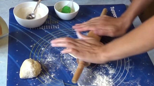 Как лепить плюшки с сахаром пошаговый рецепт с фото как сделать и испечь смотреть онлайн